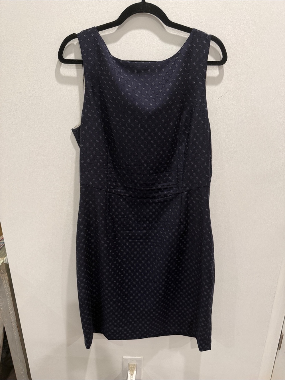 Brooks Brothers Navy Sleeveless Sheath Dress with Subtle Print